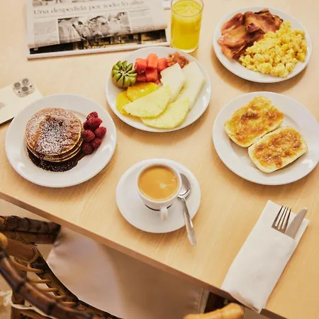 Hotel Ho By Olivencia Ciudad De 4*